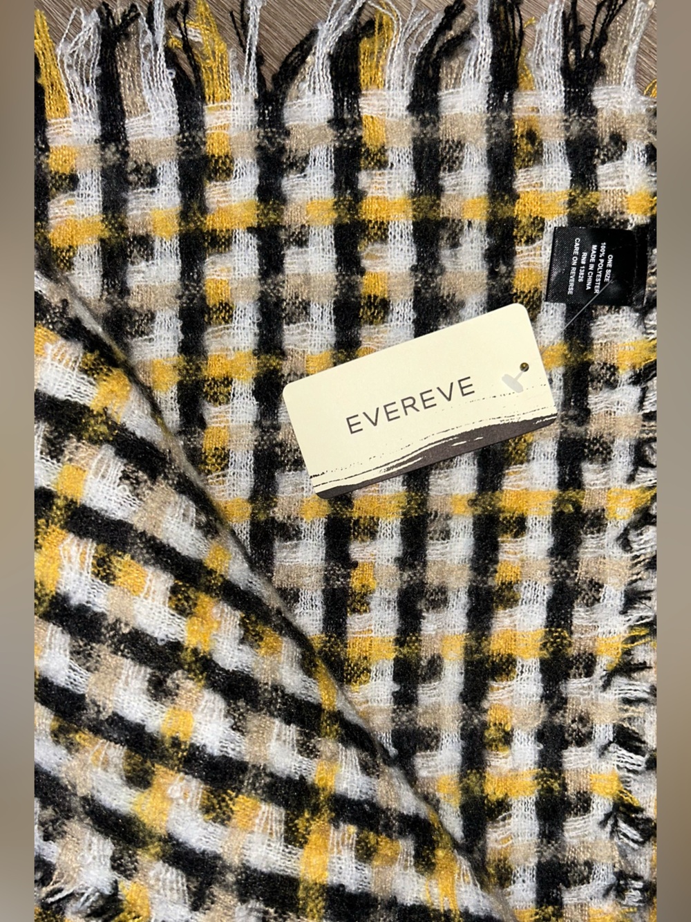Evereve Houndstooth Plaid Blanket Scarf NWT